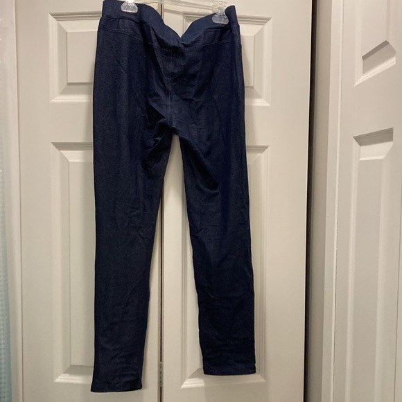 Guess Jean-Look Legging - Picture 6 of 9